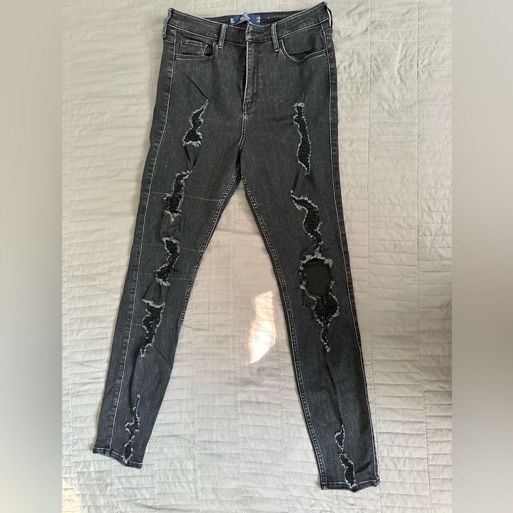 Hollister Black Ripped Jeans | Size 9 Regular